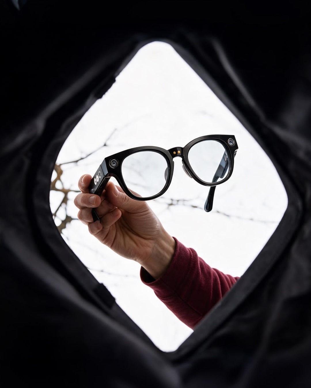 Point of view through the bag opening